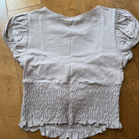 Aritzia Sunday Best short sleeve top in lavendar, size xs - Picture 5 of 6